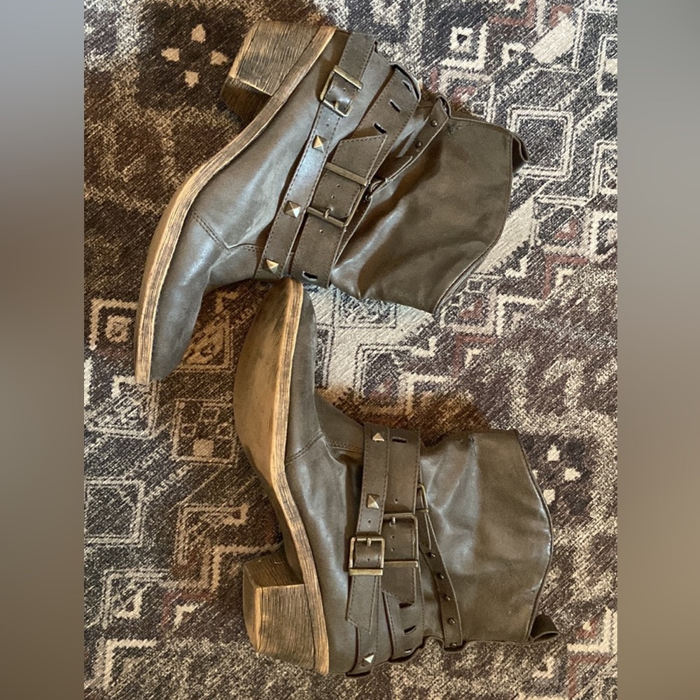 Boots